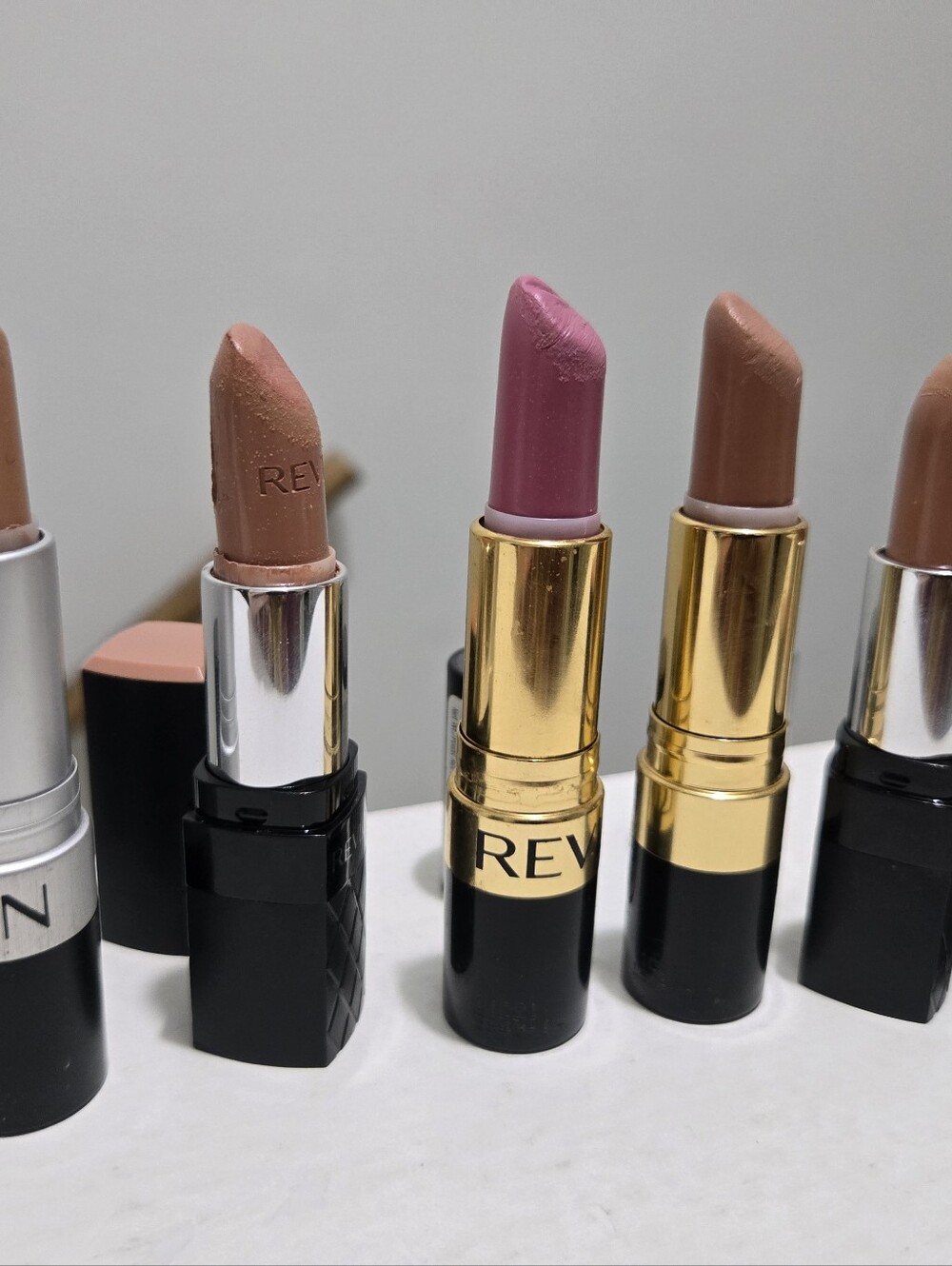 5 Discontinued Revlon Lipstick Shades